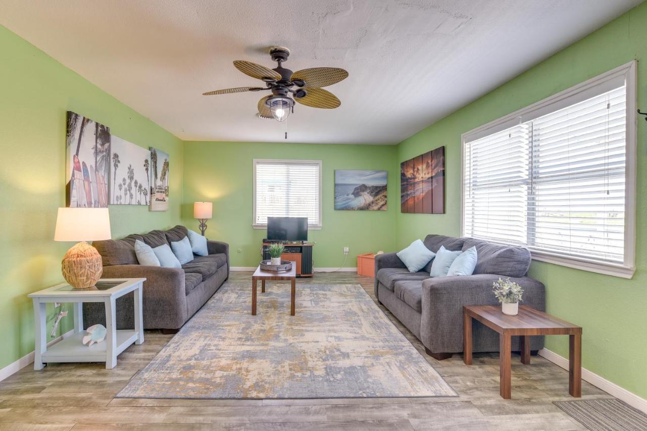 Surfside Beach Home With Deck 300 Feet To The Gulf! エクステリア 写真