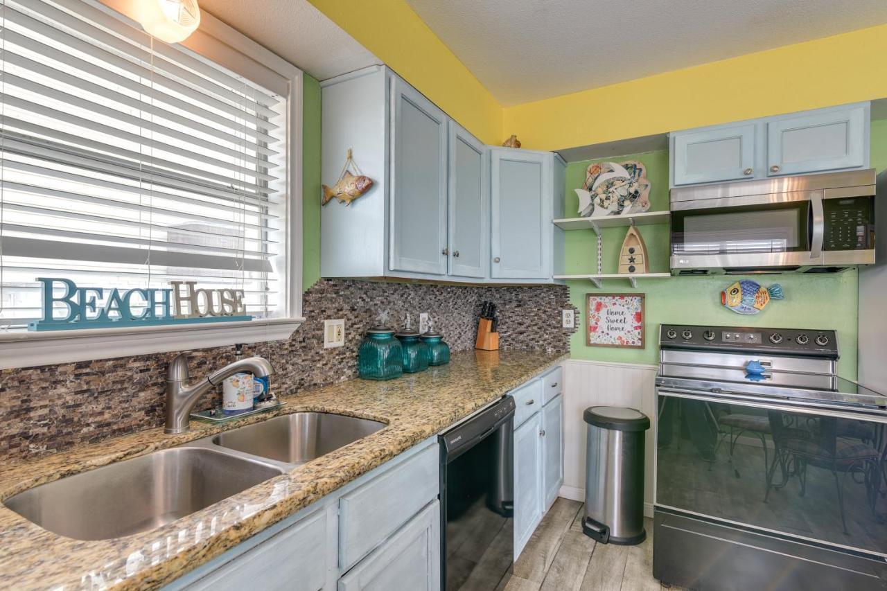 Surfside Beach Home With Deck 300 Feet To The Gulf! エクステリア 写真