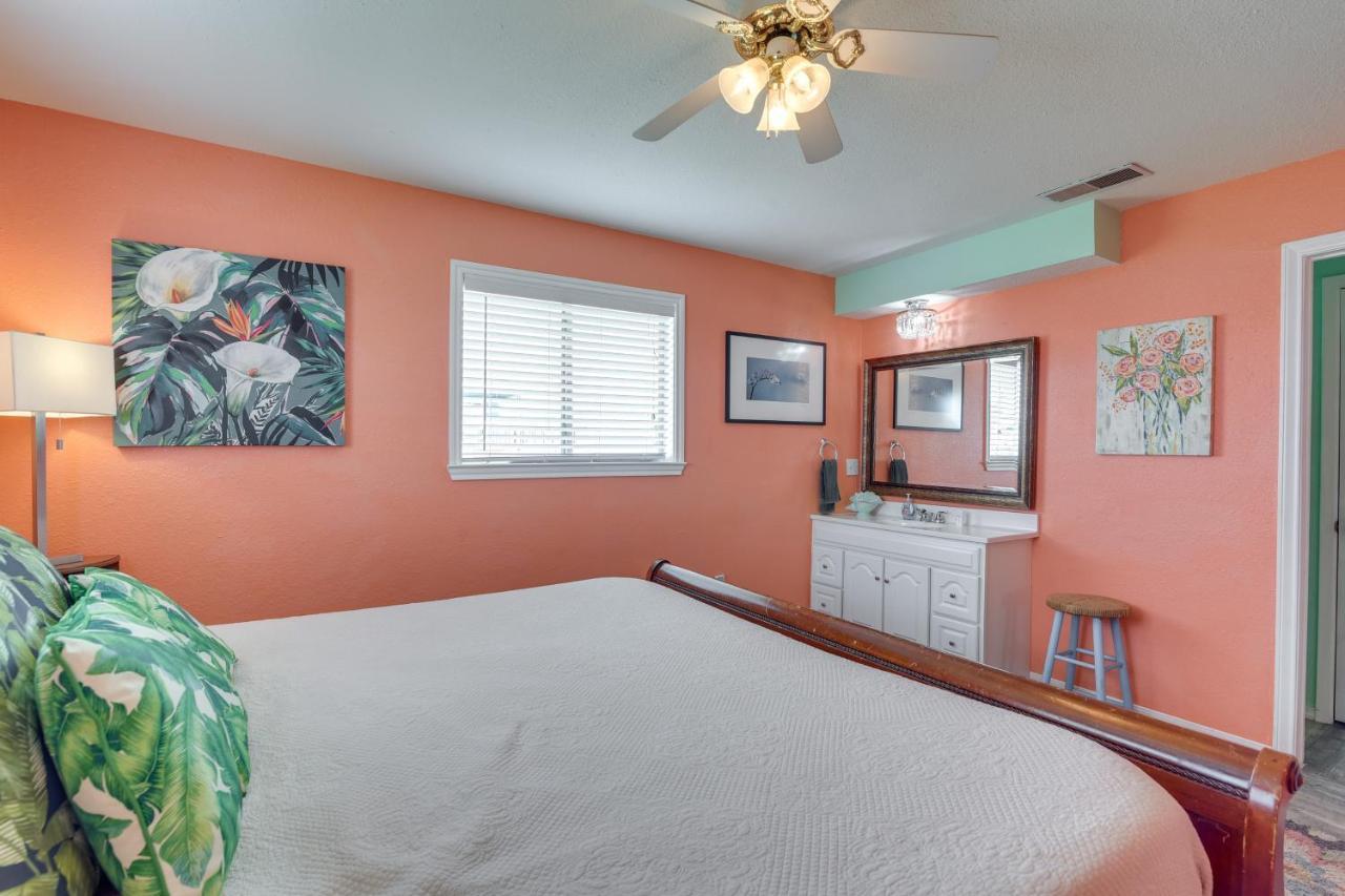 Surfside Beach Home With Deck 300 Feet To The Gulf! エクステリア 写真